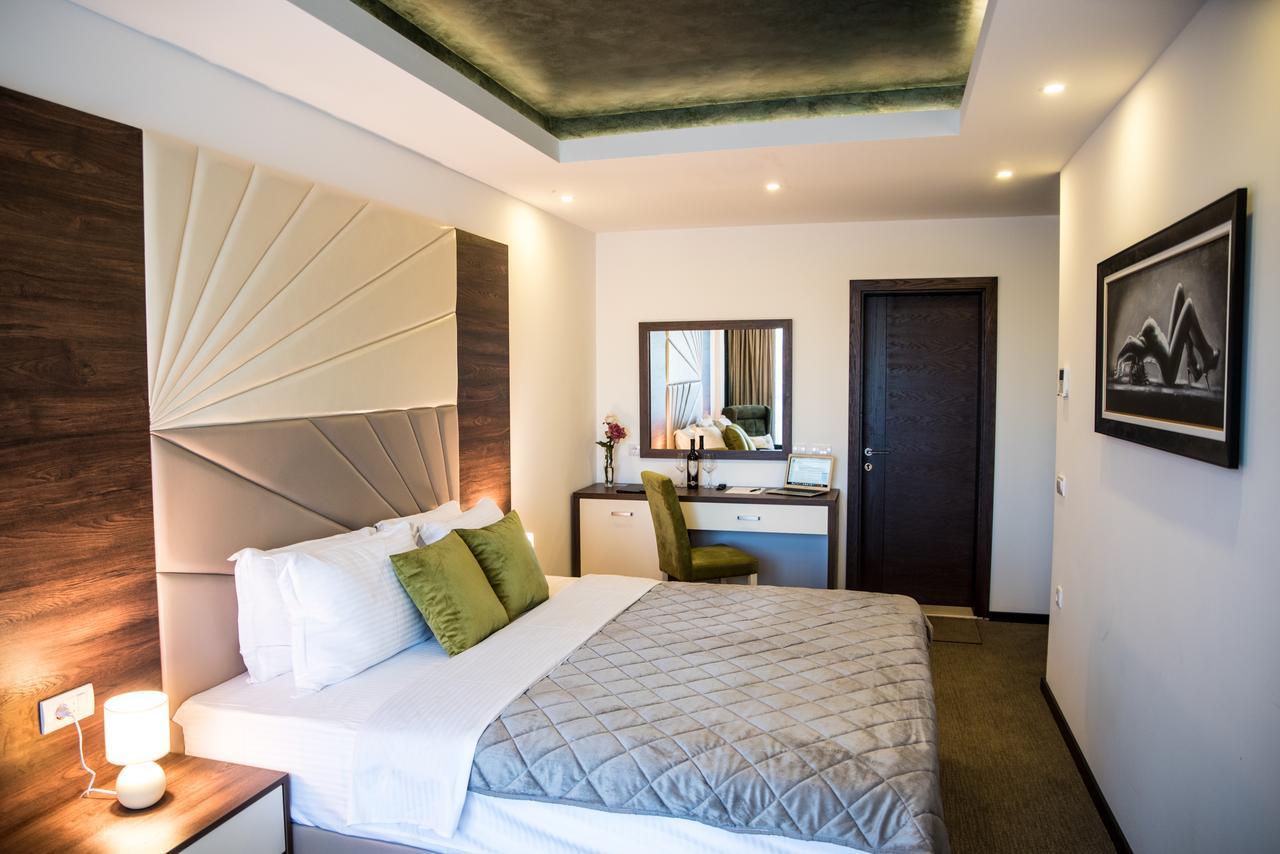 Boutique Hotel "Salina" อุลซิน ภายนอก รูปภาพ