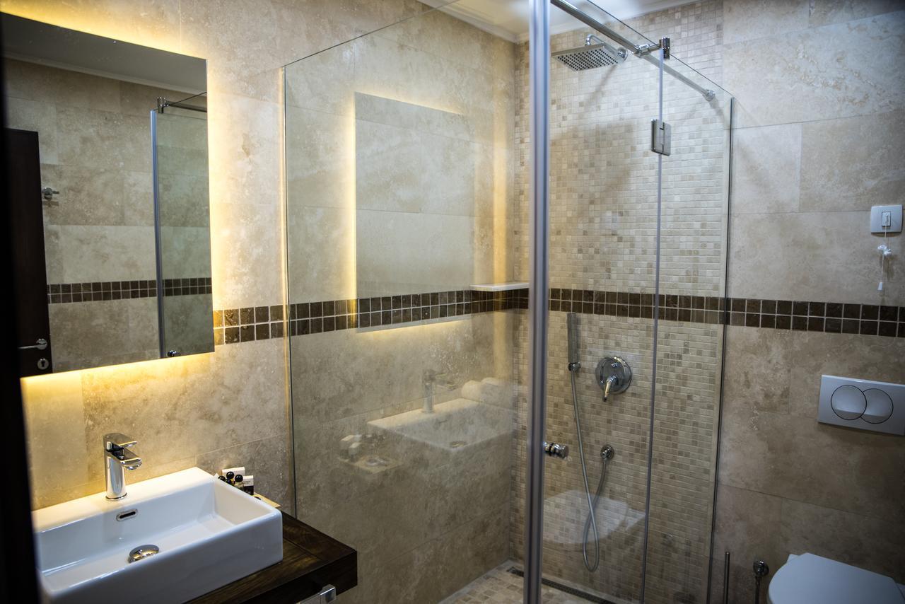 Boutique Hotel "Salina" อุลซิน ภายนอก รูปภาพ