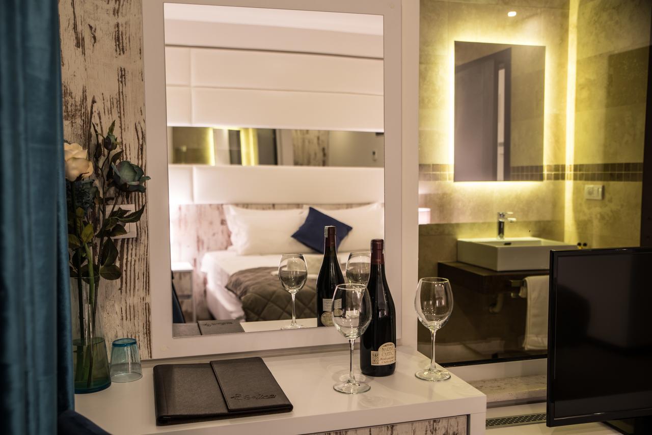 Boutique Hotel "Salina" อุลซิน ภายนอก รูปภาพ