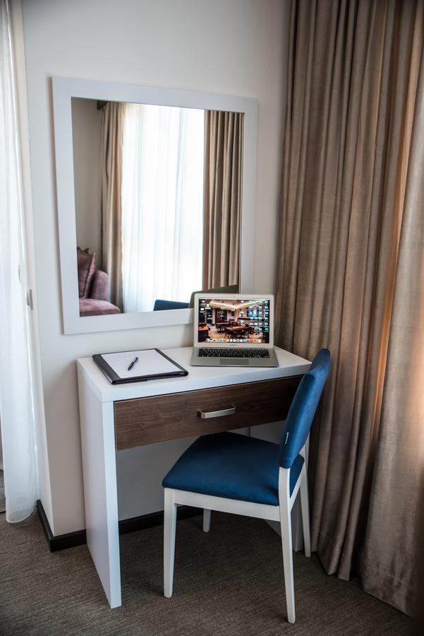Boutique Hotel "Salina" อุลซิน ภายนอก รูปภาพ