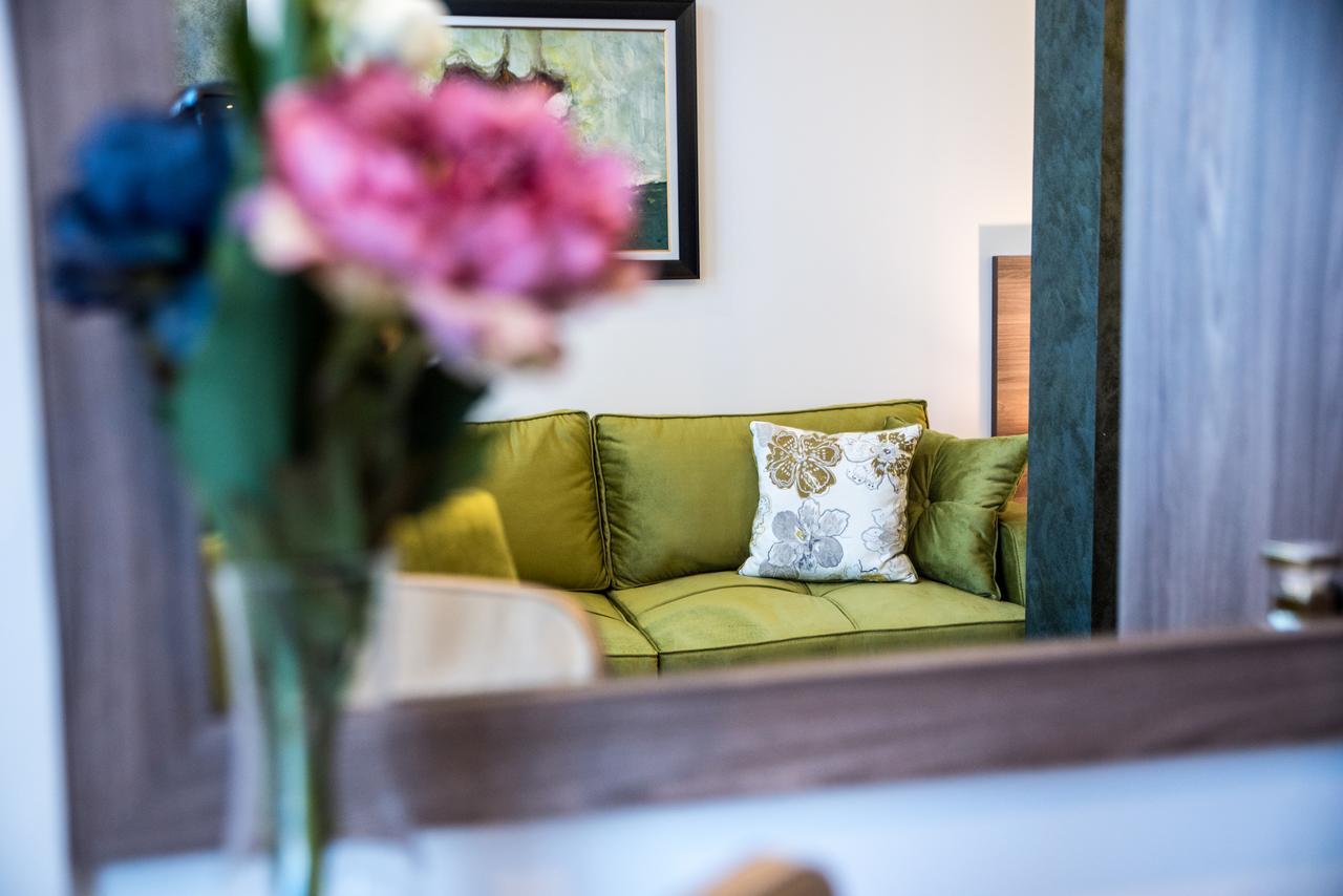 Boutique Hotel "Salina" อุลซิน ภายนอก รูปภาพ