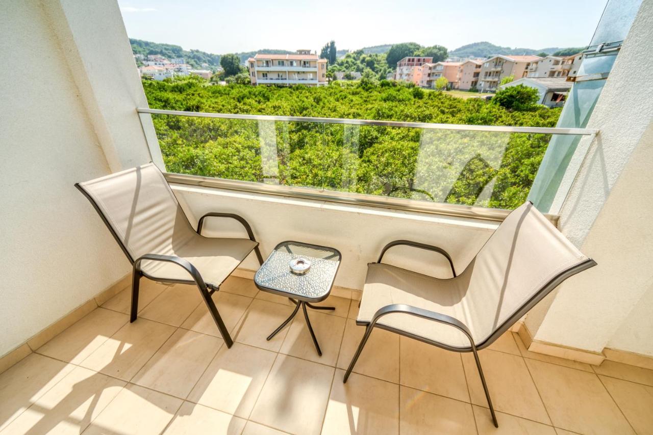 Boutique Hotel "Salina" อุลซิน ภายนอก รูปภาพ